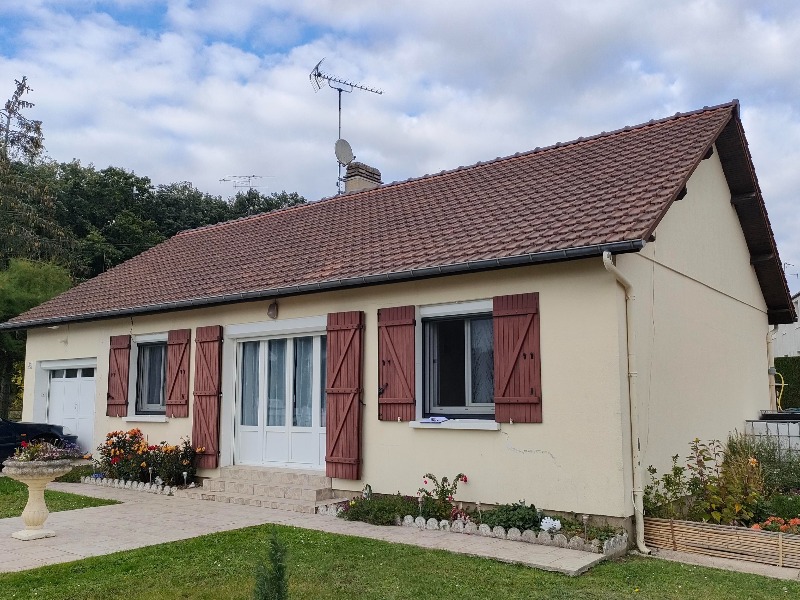 Façade avant traux de rénovation à St Sébastien dans l'Eure (27)